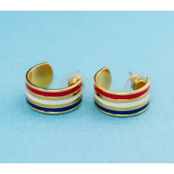 Vintage Elegant Gold Tone Hoop Earrings by Avon N13 - Picture 1 of 2